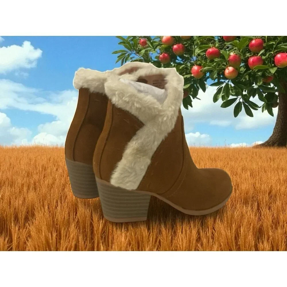 UNR8ED Coco Girls Faux Fur Ankle Boots Youth Size 13M Chestnut Trim Block Heel